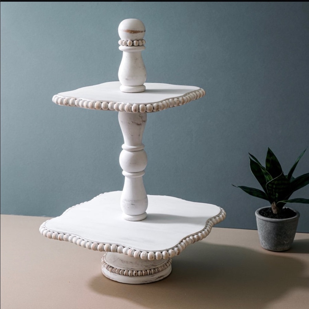 Beaded Tier Tray Server